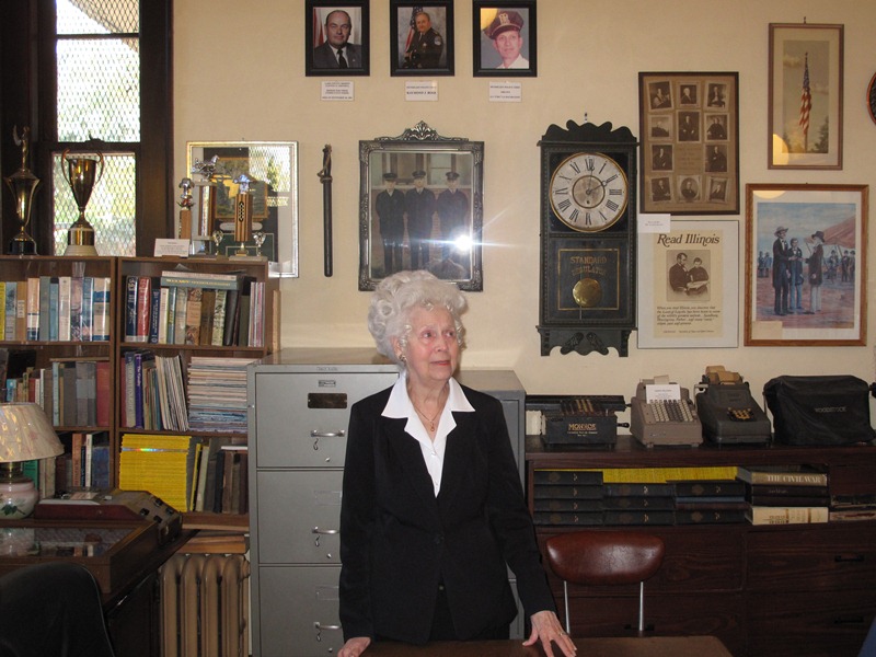 Our  docent, Dottie Watson, kept things interesting