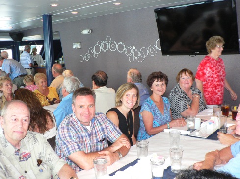 V-8ers enjoying the cruise